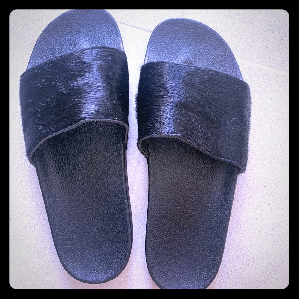 Special edition Black Adidas calf-half slides